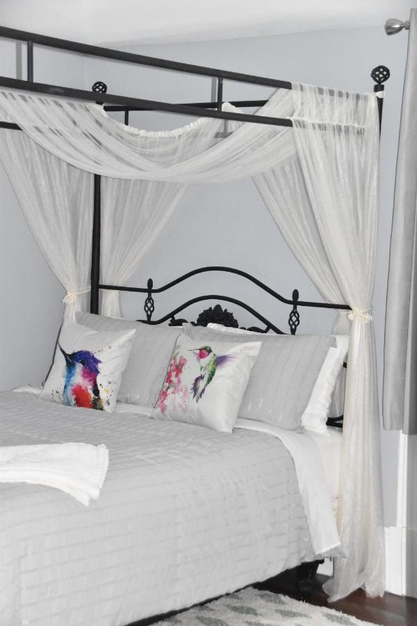 Seabank House Bed And Breakfast Hummingbird Pictou Exterior foto