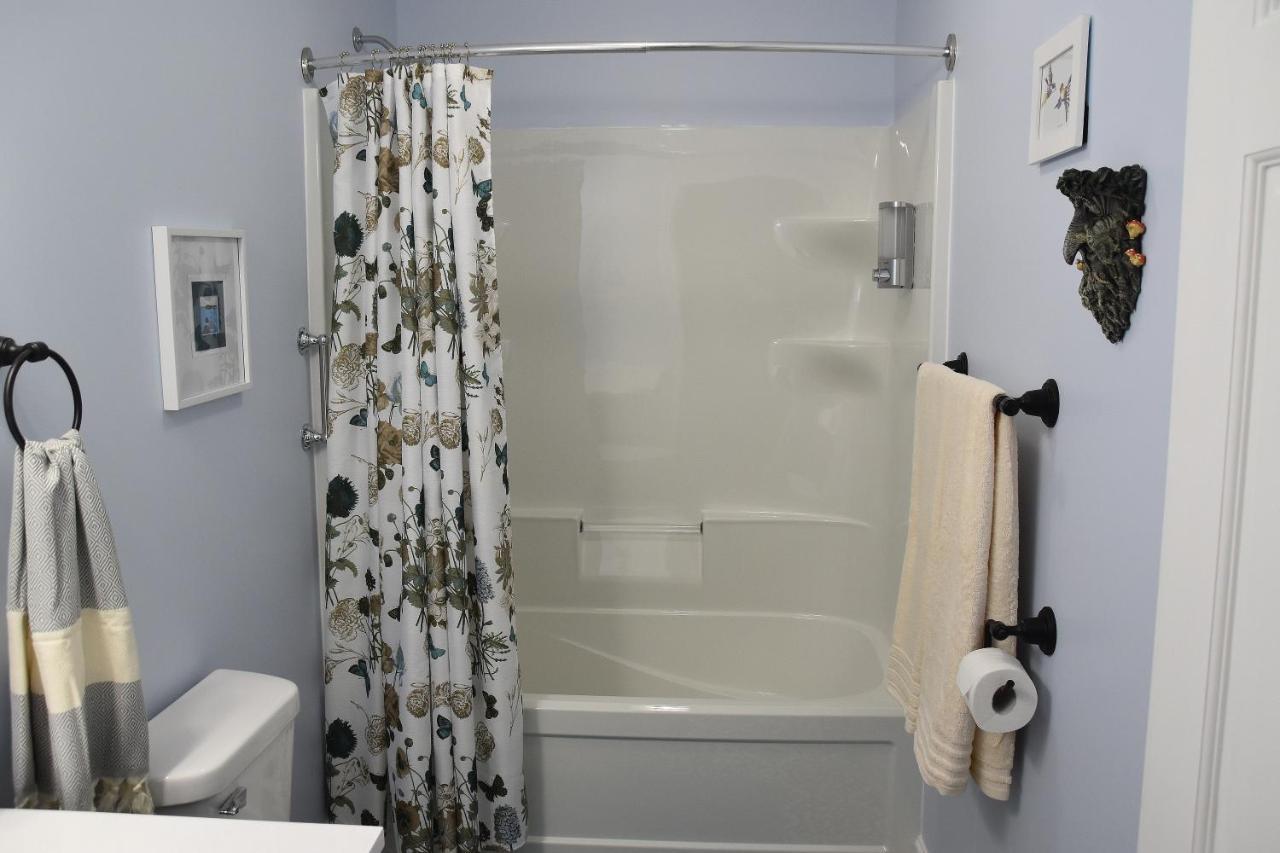 Seabank House Bed And Breakfast Hummingbird Pictou Exterior foto